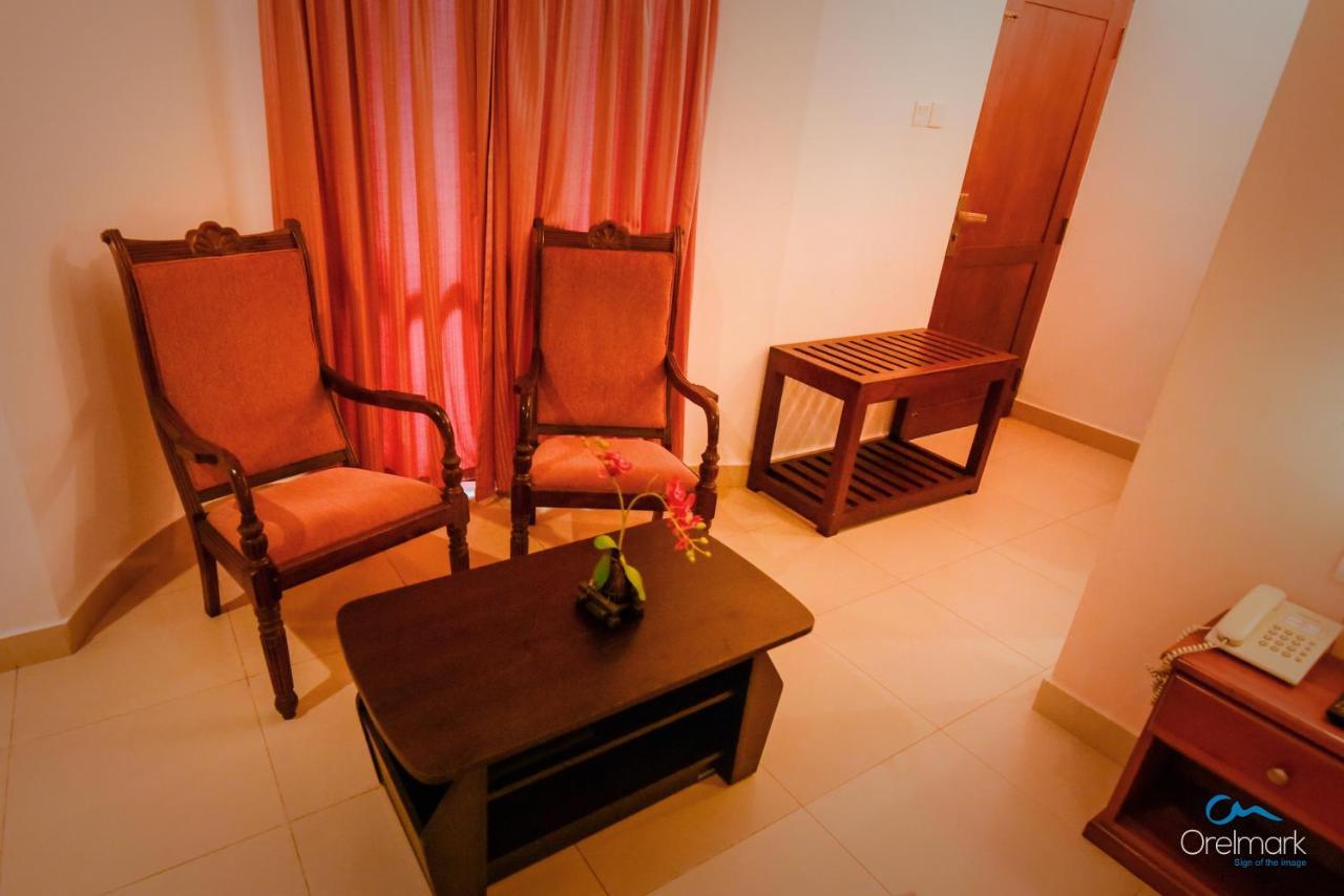 Seethawaka Regency Avissawella Exterior photo