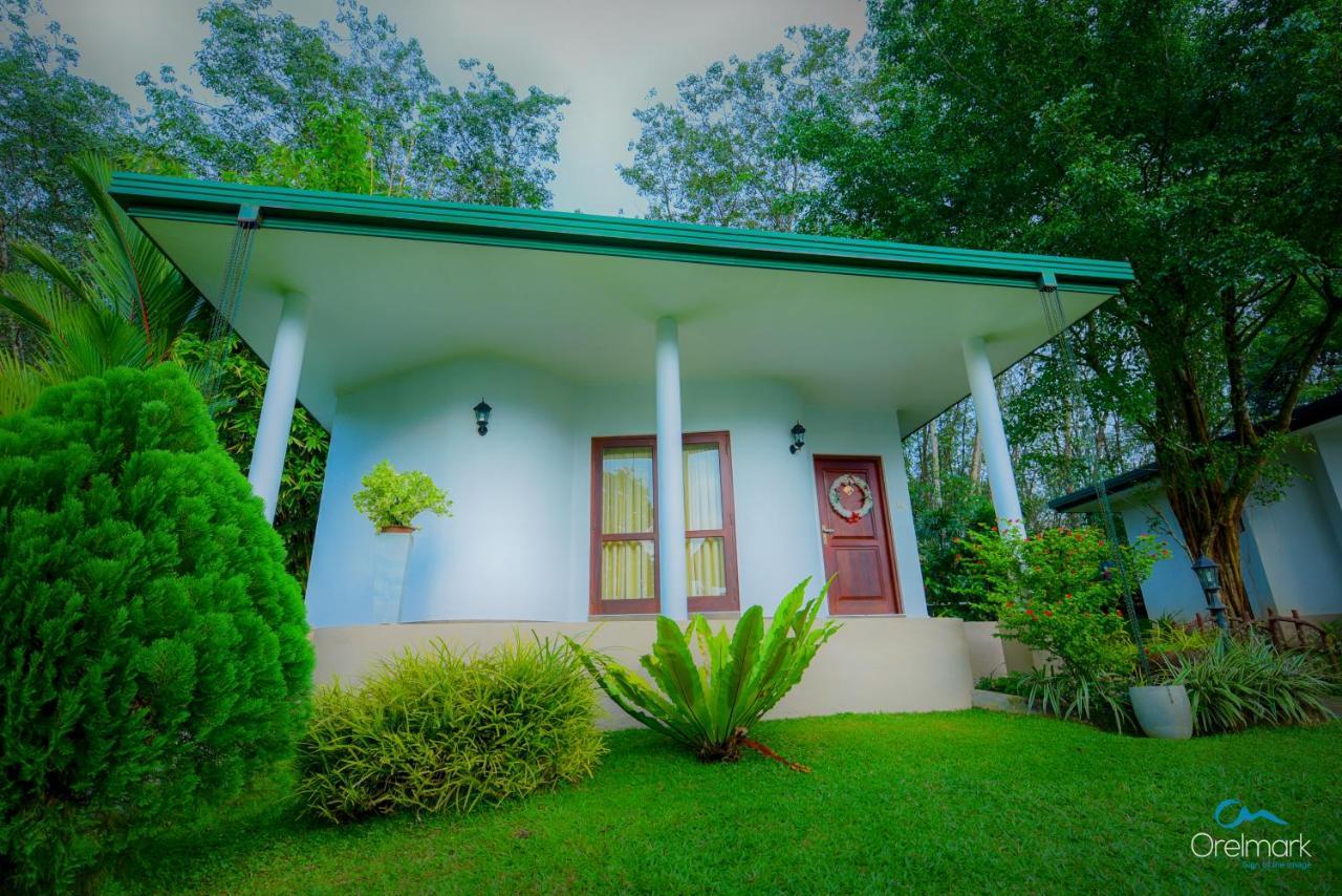 Seethawaka Regency Avissawella Exterior photo